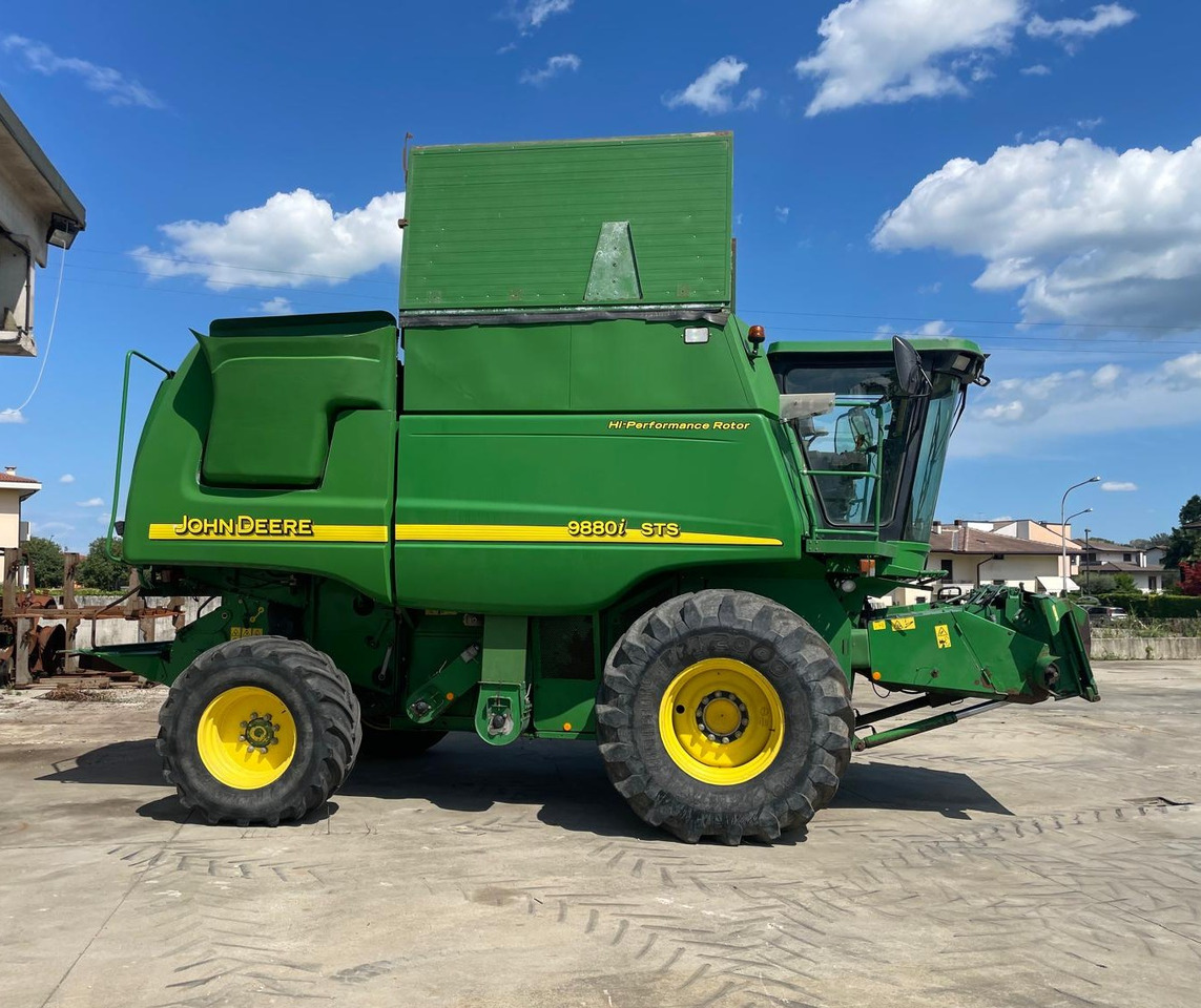 JOHN DEERE MIETITREBBIA STS 9880 - Skurtresker: bilde 4 JOHN DEERE MIETITREBBIA STS 9880 - Skurtresker: bilde 4