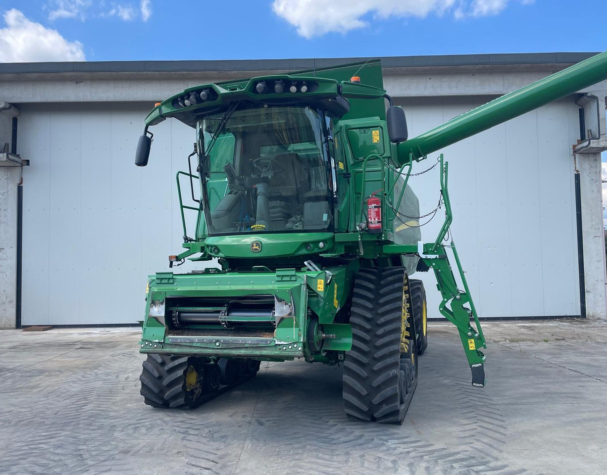 JOHN DEERE MIETITREBBIA T 560 - Skurtresker: bilde 5 JOHN DEERE MIETITREBBIA T 560 - Skurtresker: bilde 5