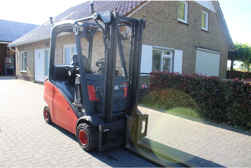 Linde H20D - Gaffeltruck: bilde 1 Linde H20D - Gaffeltruck: bilde 1