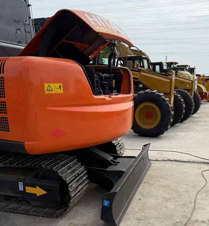 Original Japan Hitachi ZX60 Excavator Hitachi Excavator in Low Price for Hot Sale - Beltegraver: bilde 4 Original Japan Hitachi ZX60 Excavator Hitachi Excavator in Low Price for Hot Sale - Beltegraver: bilde 4