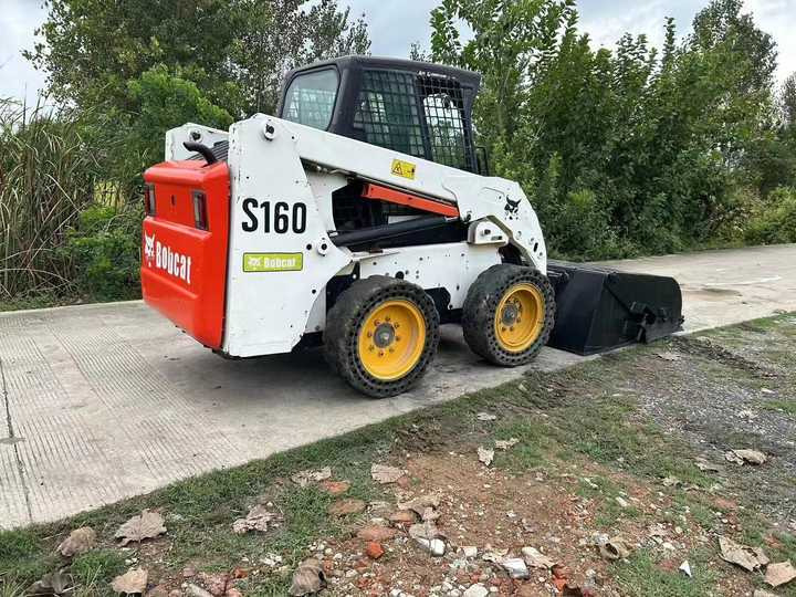 USED BOBCAT S160 Skid-steer Loader with Very Good Performance Is for Sale at a Low Price. - Kompaktlaster: bilde 4 USED BOBCAT S160 Skid-steer Loader with Very Good Performance Is for Sale at a Low Price. - Kompaktlaster: bilde 4