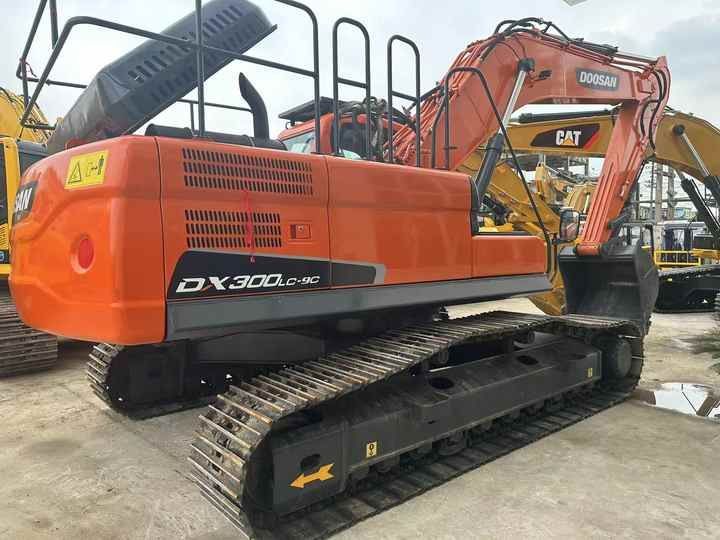Used Excavator Doosan DX300 Excavators Mini Equipment Earth Moving Machinery Doosan Digger Excavator for Sale - Beltegraver: bilde 4 Used Excavator Doosan DX300 Excavators Mini Equipment Earth Moving Machinery Doosan Digger Excavator for Sale - Beltegraver: bilde 4