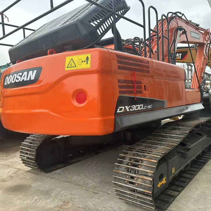 Used Excavator Doosan DX300 Excavators Mini Equipment Earth Moving Machinery Doosan Digger Excavator for Sale - Beltegraver: bilde 2 Used Excavator Doosan DX300 Excavators Mini Equipment Earth Moving Machinery Doosan Digger Excavator for Sale - Beltegraver: bilde 2