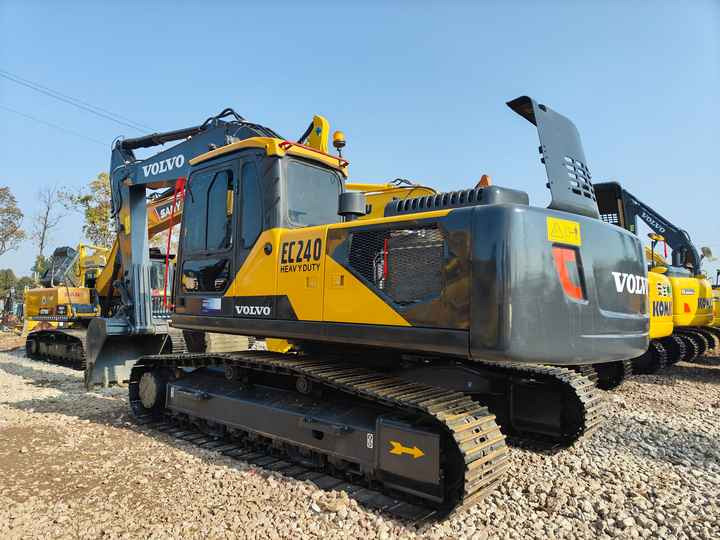 Used VOLVO EC240 Excavator for Sale with Good Performance and Low Price Powerful Construction Machinery for Sale - Gravemaskin: bilde 4 Used VOLVO EC240 Excavator for Sale with Good Performance and Low Price Powerful Construction Machinery for Sale - Gravemaskin: bilde 4