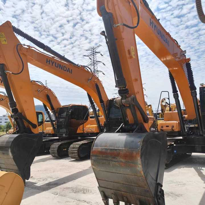 Used hyundai 220-9 Excavator with Good Performance for Sale - Gravemaskin: bilde 2 Used hyundai 220-9 Excavator with Good Performance for Sale - Gravemaskin: bilde 2