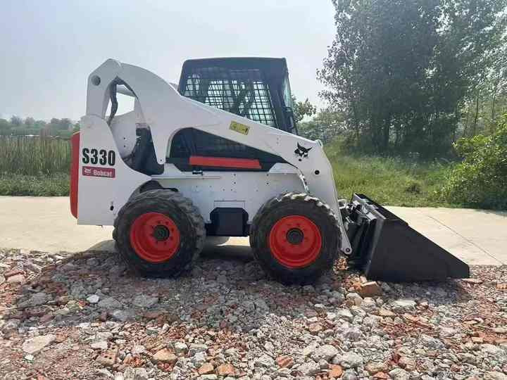 Very Low Price American Brand Used Bobcat S330 Skid Steer Loader with Superior Performance for Sale S160/S180/S300 in Stock - Kompaktlaster: bilde 5 Very Low Price American Brand Used Bobcat S330 Skid Steer Loader with Superior Performance for Sale S160/S180/S300 in Stock - Kompaktlaster: bilde 5