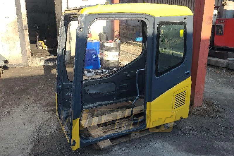 Komatsu PC290 - Førerhus for Bygg og anlegg: bilde 1 Komatsu PC290 - Førerhus for Bygg og anlegg: bilde 1