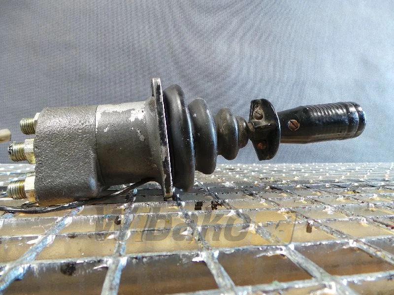 Rexroth 4TH6V52.14/105S205 - Hydraulisk ventil for Bygg og anlegg: bilde 1 Rexroth 4TH6V52.14/105S205 - Hydraulisk ventil for Bygg og anlegg: bilde 1