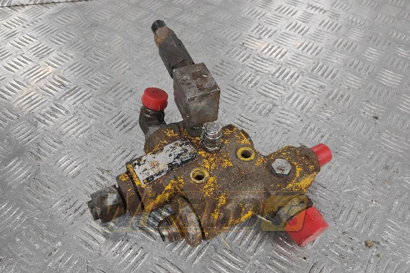 Volvo 811 4821801 - Hydraulisk ventil for Bygg og anlegg: bilde 1 Volvo 811 4821801 - Hydraulisk ventil for Bygg og anlegg: bilde 1