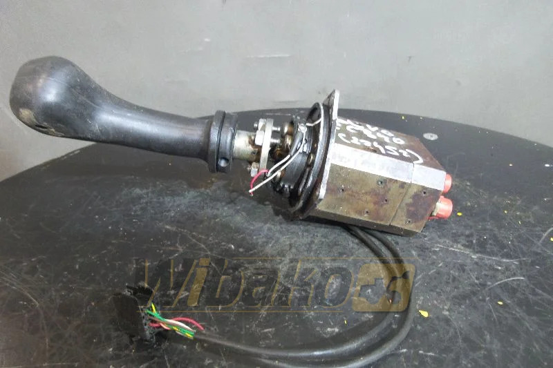 Volvo EC340 - Hydraulisk ventil for Bygg og anlegg: bilde 1 Volvo EC340 - Hydraulisk ventil for Bygg og anlegg: bilde 1