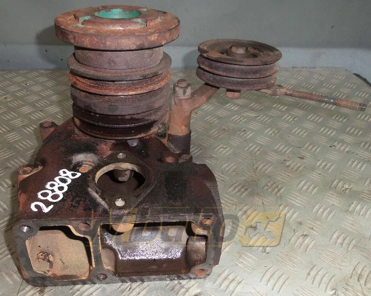 Volvo TD100 207811 - Vannpumpe: bilde 1 Volvo TD100 207811 - Vannpumpe: bilde 1