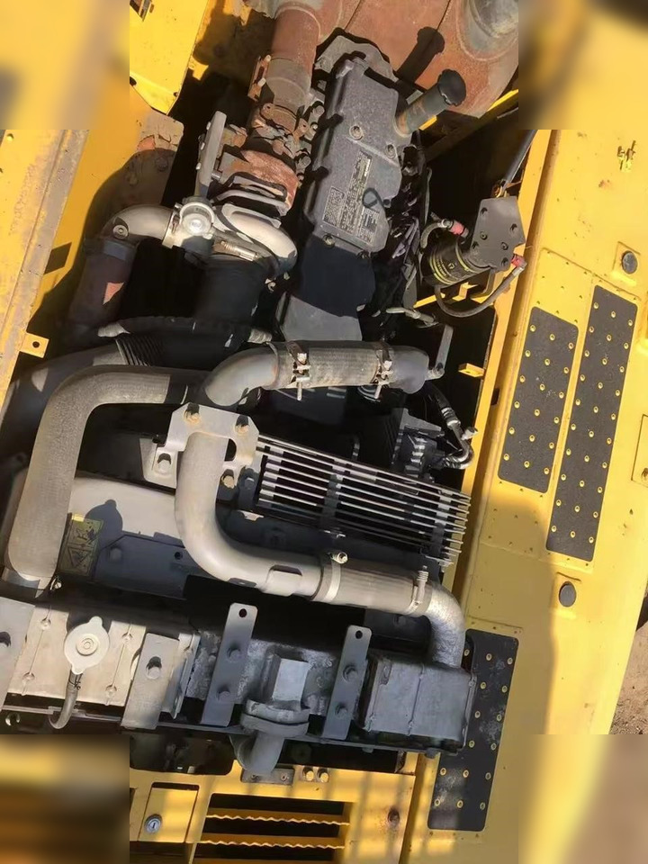 Beltegraver KOMATSU PC220-8: bilde 13