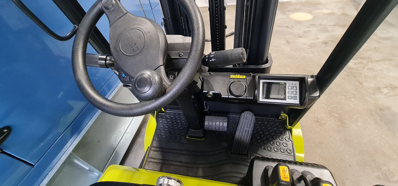 CLARK GTX 20 S - El-truck: bilde 2 CLARK GTX 20 S - El-truck: bilde 2