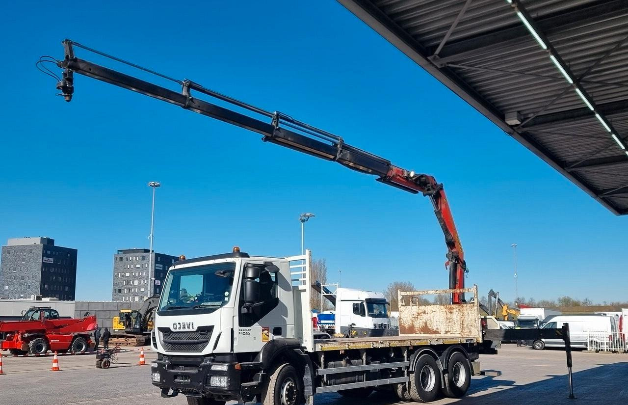 IVECO TRAKKER 410 GRU E CASSONE FISSO - Planbil, Kranbil: bilde 1 IVECO TRAKKER 410 GRU E CASSONE FISSO - Planbil, Kranbil: bilde 1