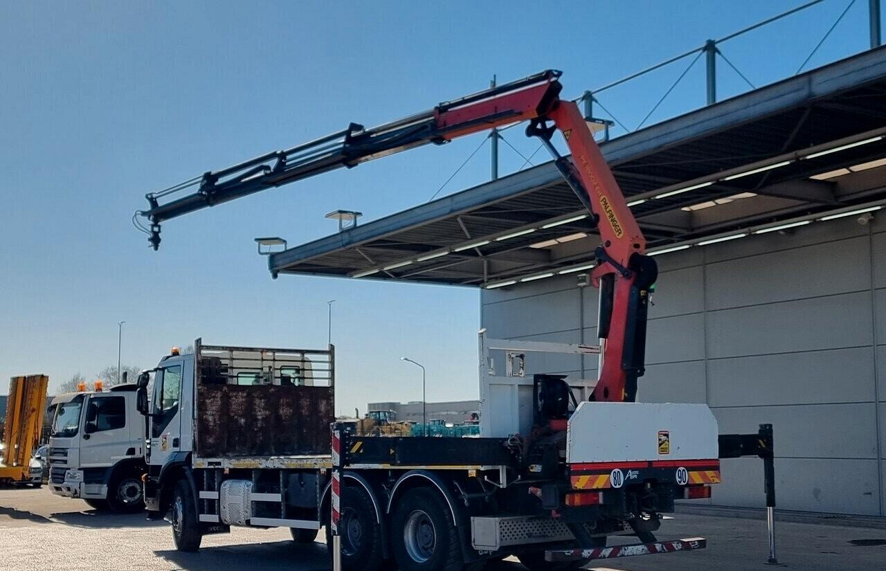 IVECO TRAKKER 410 GRU E CASSONE FISSO - Planbil, Kranbil: bilde 2 IVECO TRAKKER 410 GRU E CASSONE FISSO - Planbil, Kranbil: bilde 2