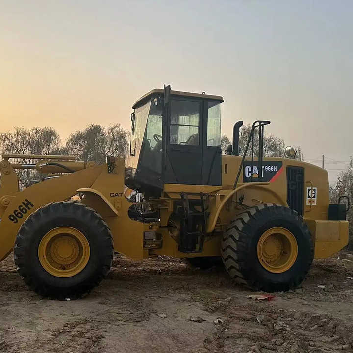 99%New Loaders Cat 966H High Efficiency Wheel Loader Cat 966H Powerful Chinese Made Front Loader Road Machine - Traktorgraver: bilde 5 99%New Loaders Cat 966H High Efficiency Wheel Loader Cat 966H Powerful Chinese Made Front Loader Road Machine - Traktorgraver: bilde 5
