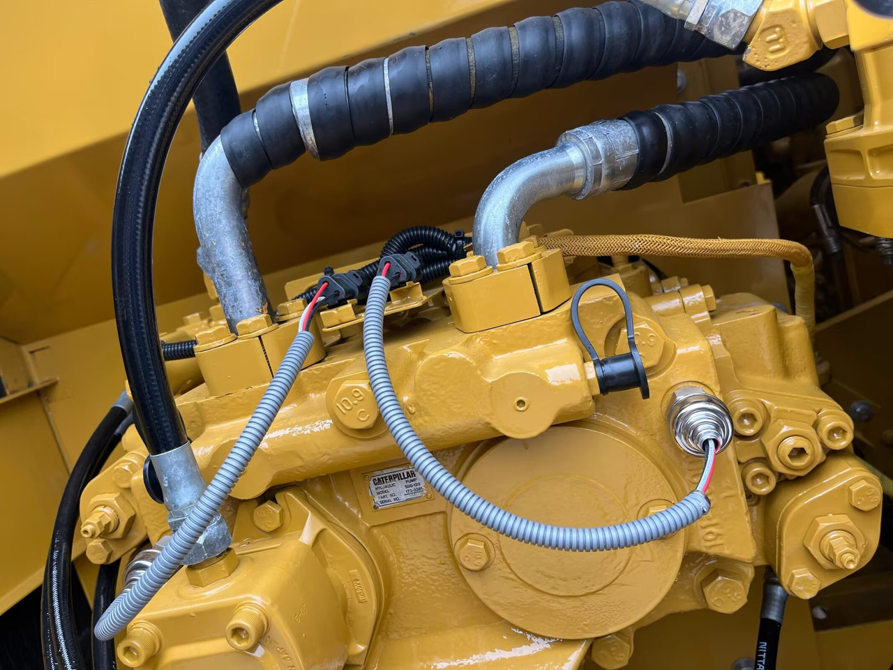 CATERPILLAR Used Excavator Caterpillar CAT320c Small and Medium-sized Original Excavator CAT320c for Sale - Bygg og anlegg: bilde 2 CATERPILLAR Used Excavator Caterpillar CAT320c Small and Medium-sized Original Excavator CAT320c for Sale - Bygg og anlegg: bilde 2