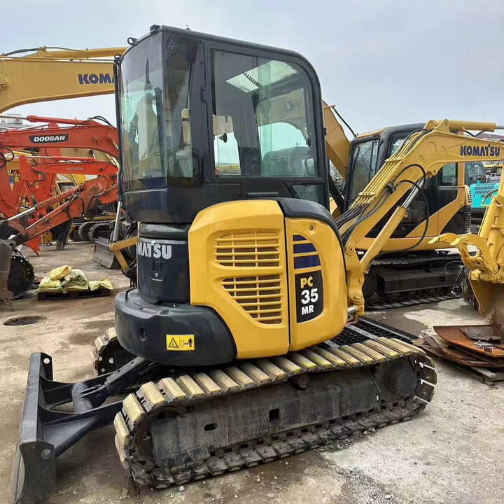 CE/EPA Certified! Komatsu Pc 35 Used Excavator komatsu Pc35 Mini 3 Ton Crawler Excavator with Rubber Track for Sale - Minigraver: bilde 1 CE/EPA Certified! Komatsu Pc 35 Used Excavator komatsu Pc35 Mini 3 Ton Crawler Excavator with Rubber Track for Sale - Minigraver: bilde 1