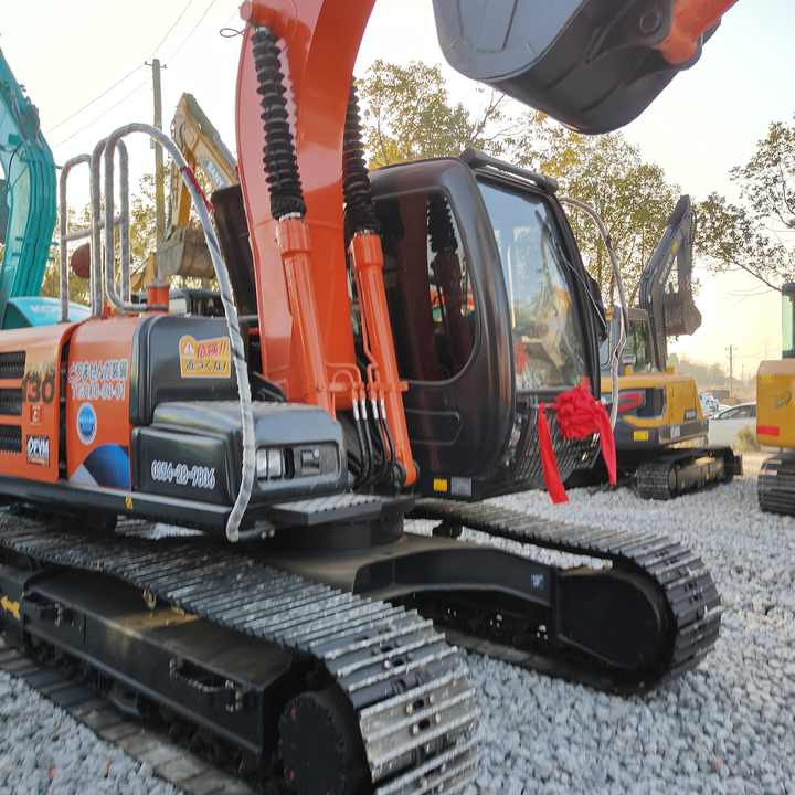 HITACHI ZX130 , Original Japan Surplus Hitachi ZX130 for Sale - Beltegraver: bilde 2 HITACHI ZX130 , Original Japan Surplus Hitachi ZX130 for Sale - Beltegraver: bilde 2