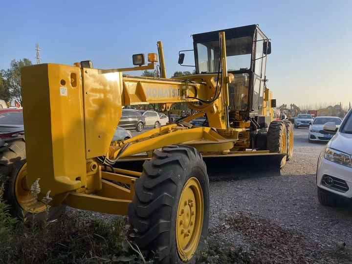 Japan Komatsu GD655 Motor Grader Cheap Price Komatsu Road Grader GD655 Good Condition in China - Grader: bilde 3 Japan Komatsu GD655 Motor Grader Cheap Price Komatsu Road Grader GD655 Good Condition in China - Grader: bilde 3