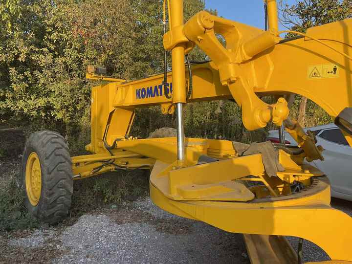 Japan Komatsu GD655 Motor Grader Cheap Price Komatsu Road Grader GD655 Good Condition in China - Grader: bilde 2 Japan Komatsu GD655 Motor Grader Cheap Price Komatsu Road Grader GD655 Good Condition in China - Grader: bilde 2