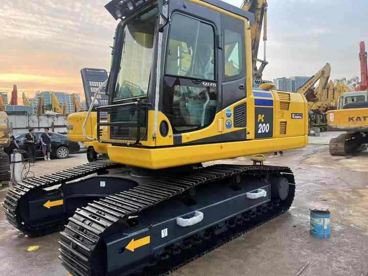PC200-8 Low Working Hour Second Hand 20 Ton Excavator Komatsu Pc200-8 Crawler Excavator Used Komatsu Excavator PC200-8N1 - Gravemaskin: bilde 4 PC200-8 Low Working Hour Second Hand 20 Ton Excavator Komatsu Pc200-8 Crawler Excavator Used Komatsu Excavator PC200-8N1 - Gravemaskin: bilde 4