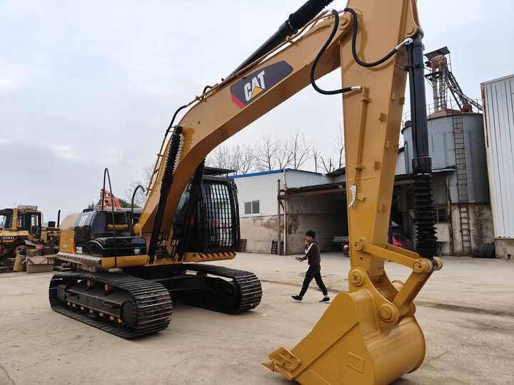 Second Hand Excavator 330D Used Low Price Caterpillar CAT 312D 315D 320D 325D in Good Condition - Beltegraver: bilde 2 Second Hand Excavator 330D Used Low Price Caterpillar CAT 312D 315D 320D 325D in Good Condition - Beltegraver: bilde 2