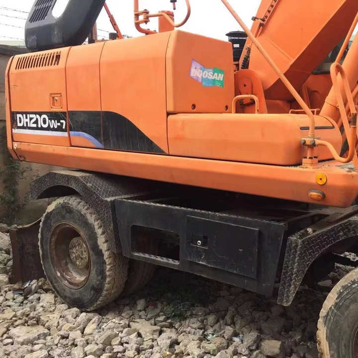 Used Digger Doosan Dh210w-7 Construction Machinery Construction Digger Used Doosan Dh210w-7 Cheap Excavator - Hjulgraver: bilde 2 Used Digger Doosan Dh210w-7 Construction Machinery Construction Digger Used Doosan Dh210w-7 Cheap Excavator - Hjulgraver: bilde 2