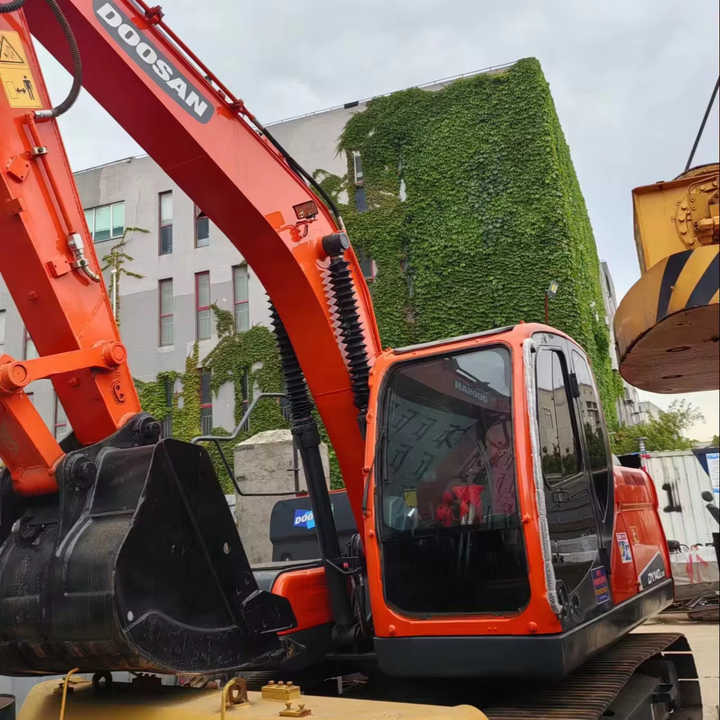 Used Doosan Hydraulic Excavator DX140 Low Price Korea Doosan DX140-9 Used Excavator for Sale - Beltegraver: bilde 1 Used Doosan Hydraulic Excavator DX140 Low Price Korea Doosan DX140-9 Used Excavator for Sale - Beltegraver: bilde 1