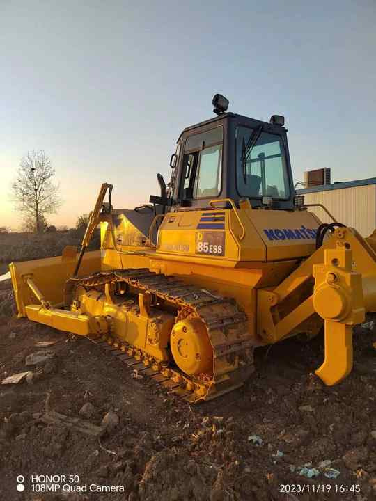 Used Komatsu Bulldozer D85 Strong Power Komatsu D85 Track Dozer for Sale - Bulldozer: bilde 2 Used Komatsu Bulldozer D85 Strong Power Komatsu D85 Track Dozer for Sale - Bulldozer: bilde 2