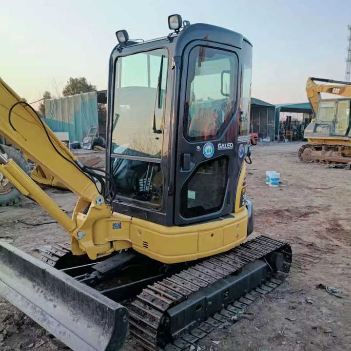 Used Original komatsu Mini Excavator Pc35MR-2 on Hot Sale komatsu Pc35 3 Tons Mini Excavator in Stock - Minigraver: bilde 1 Used Original komatsu Mini Excavator Pc35MR-2 on Hot Sale komatsu Pc35 3 Tons Mini Excavator in Stock - Minigraver: bilde 1