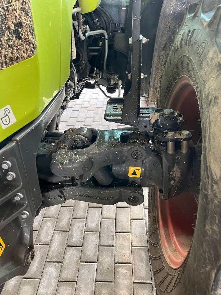 Claas Arion 440 - Traktor: bilde 5 Claas Arion 440 - Traktor: bilde 5