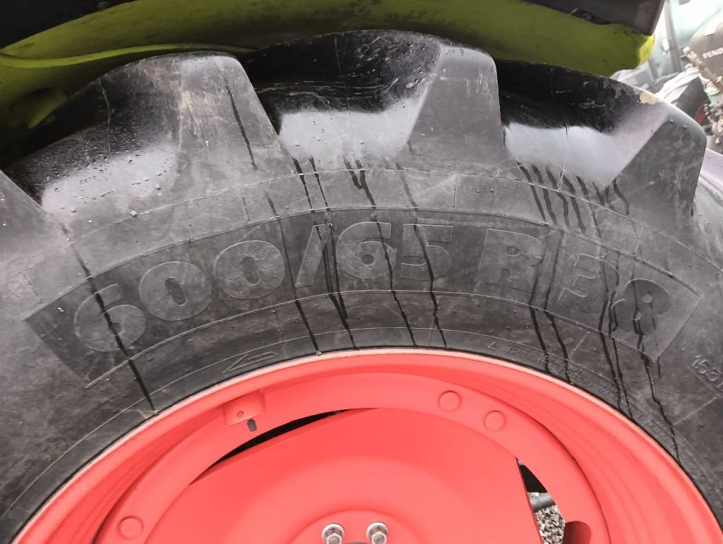 Claas Arion 440 - Traktor: bilde 4 Claas Arion 440 - Traktor: bilde 4