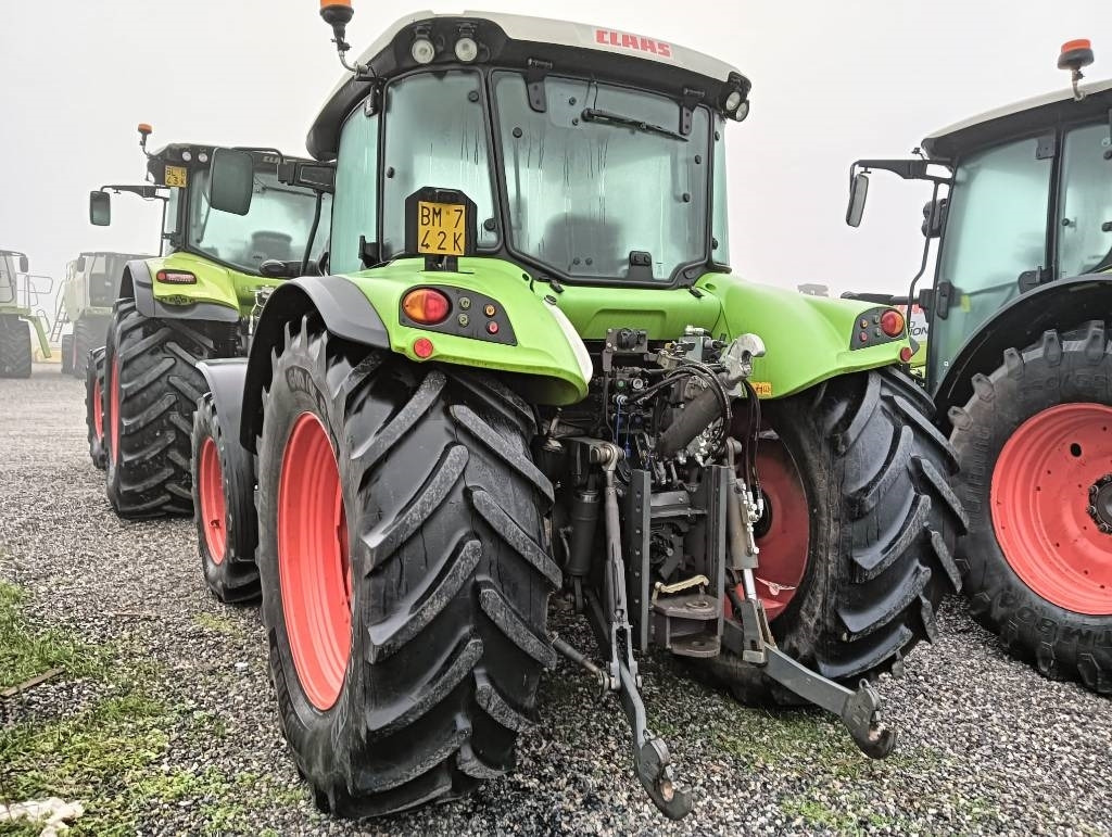 Claas Arion 440 - Traktor: bilde 5 Claas Arion 440 - Traktor: bilde 5