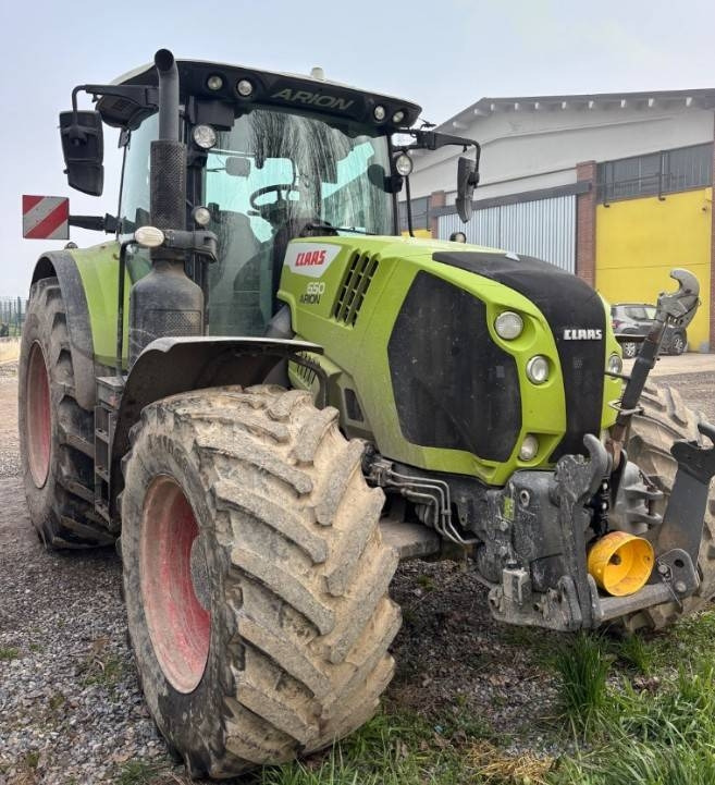 Claas Arion 650 Cmatic - Traktor: bilde 1 Claas Arion 650 Cmatic - Traktor: bilde 1