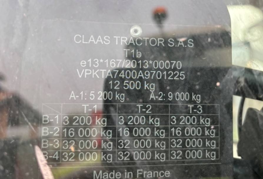 Claas Arion 650 Cmatic - Traktor: bilde 4 Claas Arion 650 Cmatic - Traktor: bilde 4