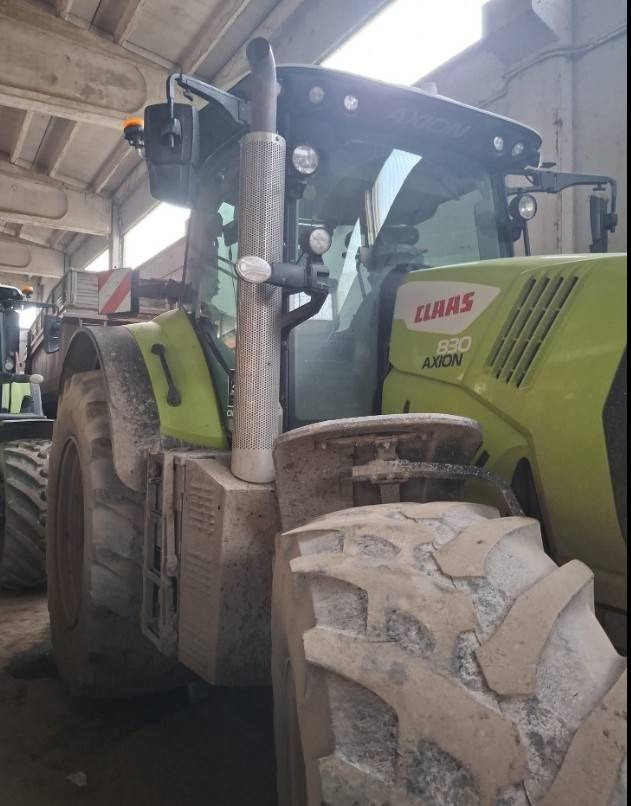 Claas Axion 830 Cmatic - Traktor: bilde 2 Claas Axion 830 Cmatic - Traktor: bilde 2
