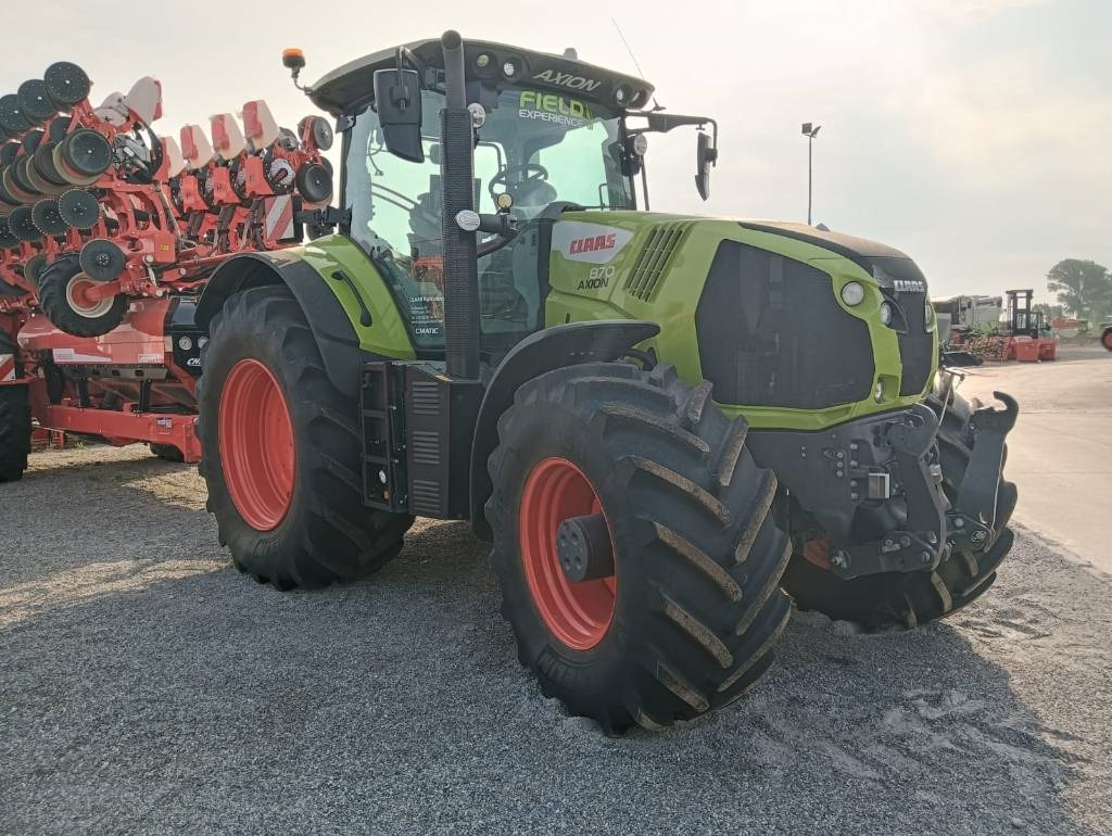 Claas Axion 870 Cmatic - Traktor: bilde 1 Claas Axion 870 Cmatic - Traktor: bilde 1