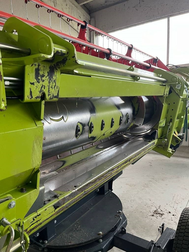 Claas LEXION 7700 TT RISO - Skurtresker: bilde 4 Claas LEXION 7700 TT RISO - Skurtresker: bilde 4