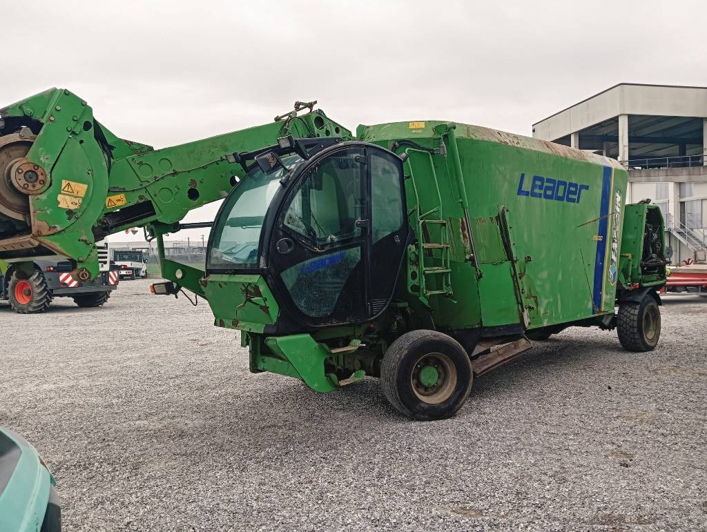 Faresin LEADER 2600 - Fullfôrblander: bilde 1 Faresin LEADER 2600 - Fullfôrblander: bilde 1