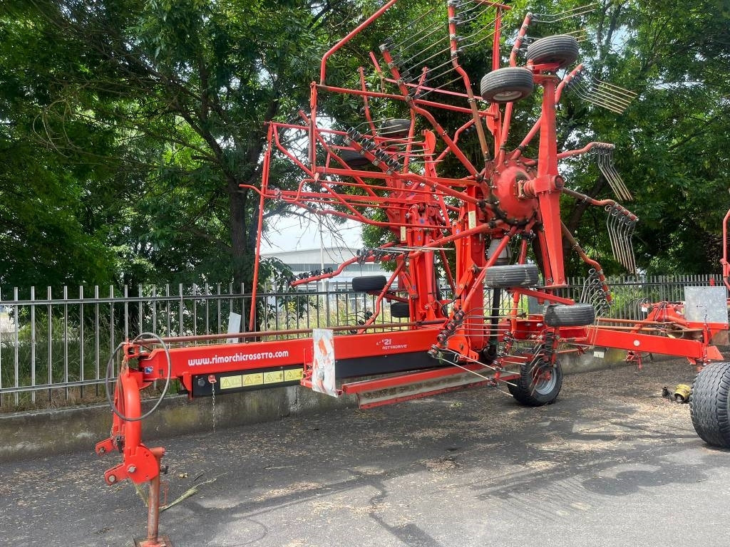 Kuhn GA 8121 - Høyvender: bilde 3 Kuhn GA 8121 - Høyvender: bilde 3