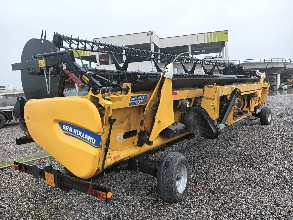 New Holland SOIA A TAPPETI FLEX 9 MT  - Innhøstingsutstyr: bilde 1 New Holland SOIA A TAPPETI FLEX 9 MT  - Innhøstingsutstyr: bilde 1