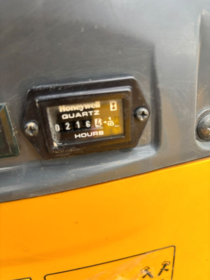 Komatsu PC09-1 - Minigraver: bilde 3 Komatsu PC09-1 - Minigraver: bilde 3