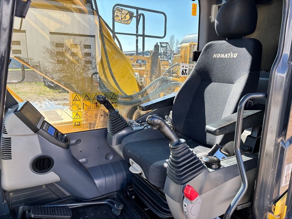 Komatsu PC210LC-11 - Beltegraver: bilde 4 Komatsu PC210LC-11 - Beltegraver: bilde 4
