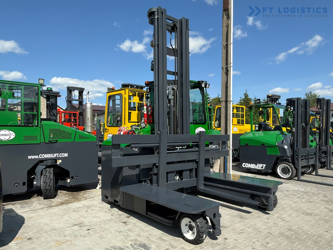 COMBILIFT C5000E / ELECTRIC / TRIPLEX 8300MM / FULL FREE LIFT / WIDE POSITIONER / FORK SIDESHIFT / BATTERY LIKE NEW - 4-veis truck: bilde 4 COMBILIFT C5000E / ELECTRIC / TRIPLEX 8300MM / FULL FREE LIFT / WIDE POSITIONER / FORK SIDESHIFT / BATTERY LIKE NEW - 4-veis truck: bilde 4