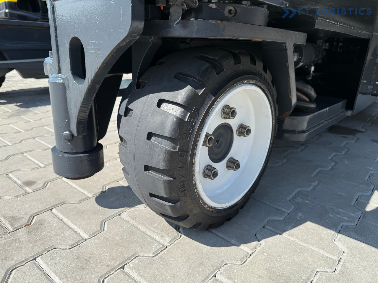 COMBILIFT C5000E / ELECTRIC / TRIPLEX 8300MM / FULL FREE LIFT / WIDE POSITIONER / FORK SIDESHIFT / BATTERY LIKE NEW - 4-veis truck: bilde 3 COMBILIFT C5000E / ELECTRIC / TRIPLEX 8300MM / FULL FREE LIFT / WIDE POSITIONER / FORK SIDESHIFT / BATTERY LIKE NEW - 4-veis truck: bilde 3