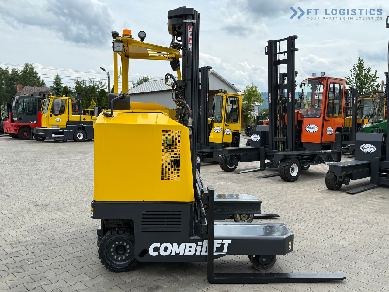 COMBILIFT MR / ELECTRIC / TRIPLEX – 6000MM / FULL FREE LIFT / WIDE POSITIONER / FORK SIDESHIFT / ONLY 1400 HOURS / LIKE NEW - 4-veis truck: bilde 5 COMBILIFT MR / ELECTRIC / TRIPLEX – 6000MM / FULL FREE LIFT / WIDE POSITIONER / FORK SIDESHIFT / ONLY 1400 HOURS / LIKE NEW - 4-veis truck: bilde 5