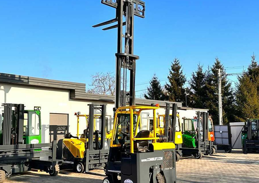 Leie  Combilift C2500CB - DIESEL - TRIPLEX - 2018 - LIKE NEW Combilift C2500CB - DIESEL - TRIPLEX - 2018 - LIKE NEW: bilde 21