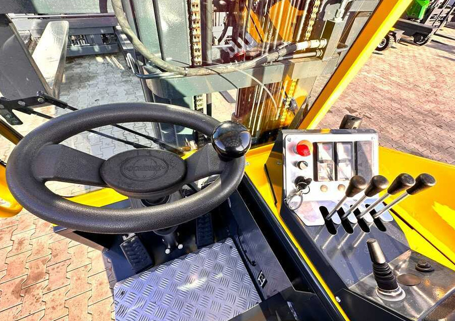 Leie  Combilift C2500CB - DIESEL - TRIPLEX - 2018 - LIKE NEW Combilift C2500CB - DIESEL - TRIPLEX - 2018 - LIKE NEW: bilde 33