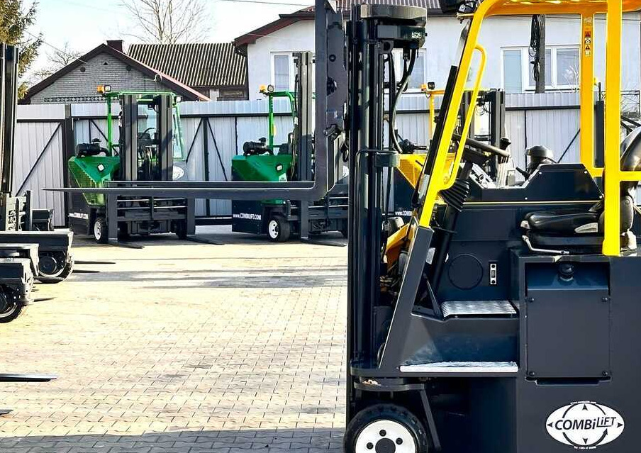 Leie  Combilift C2500CB - DIESEL - TRIPLEX - 2018 - LIKE NEW Combilift C2500CB - DIESEL - TRIPLEX - 2018 - LIKE NEW: bilde 26